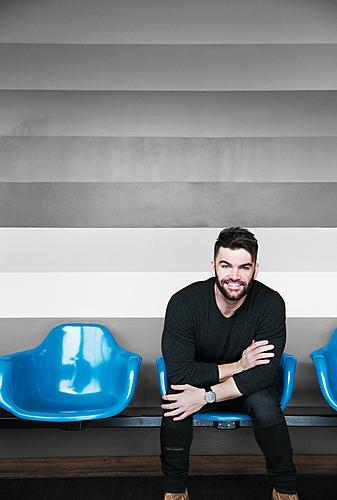 Dylan Scott with special guest Fuedin Hillbillys image